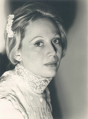 Denise Bassen, Soprano. Photo taken by Herb Levine